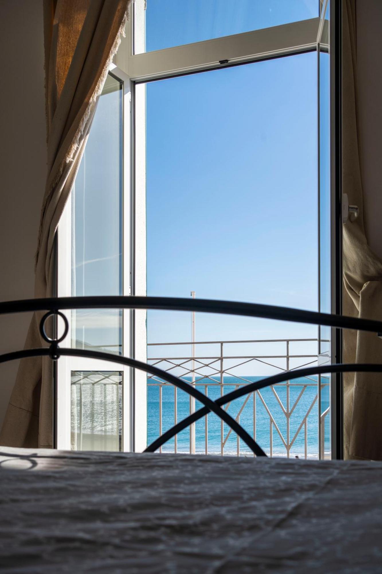 Miramare Hotel 3*