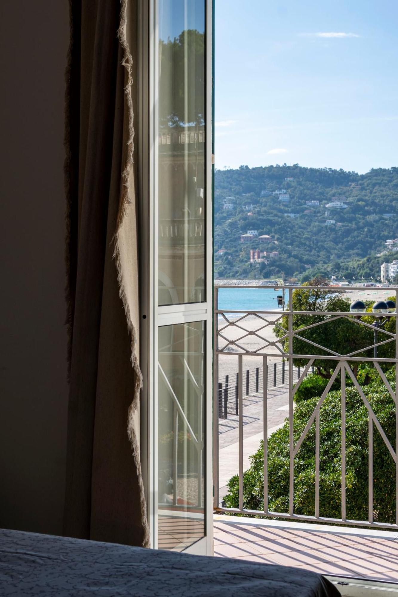 Miramare 3* Spotorno