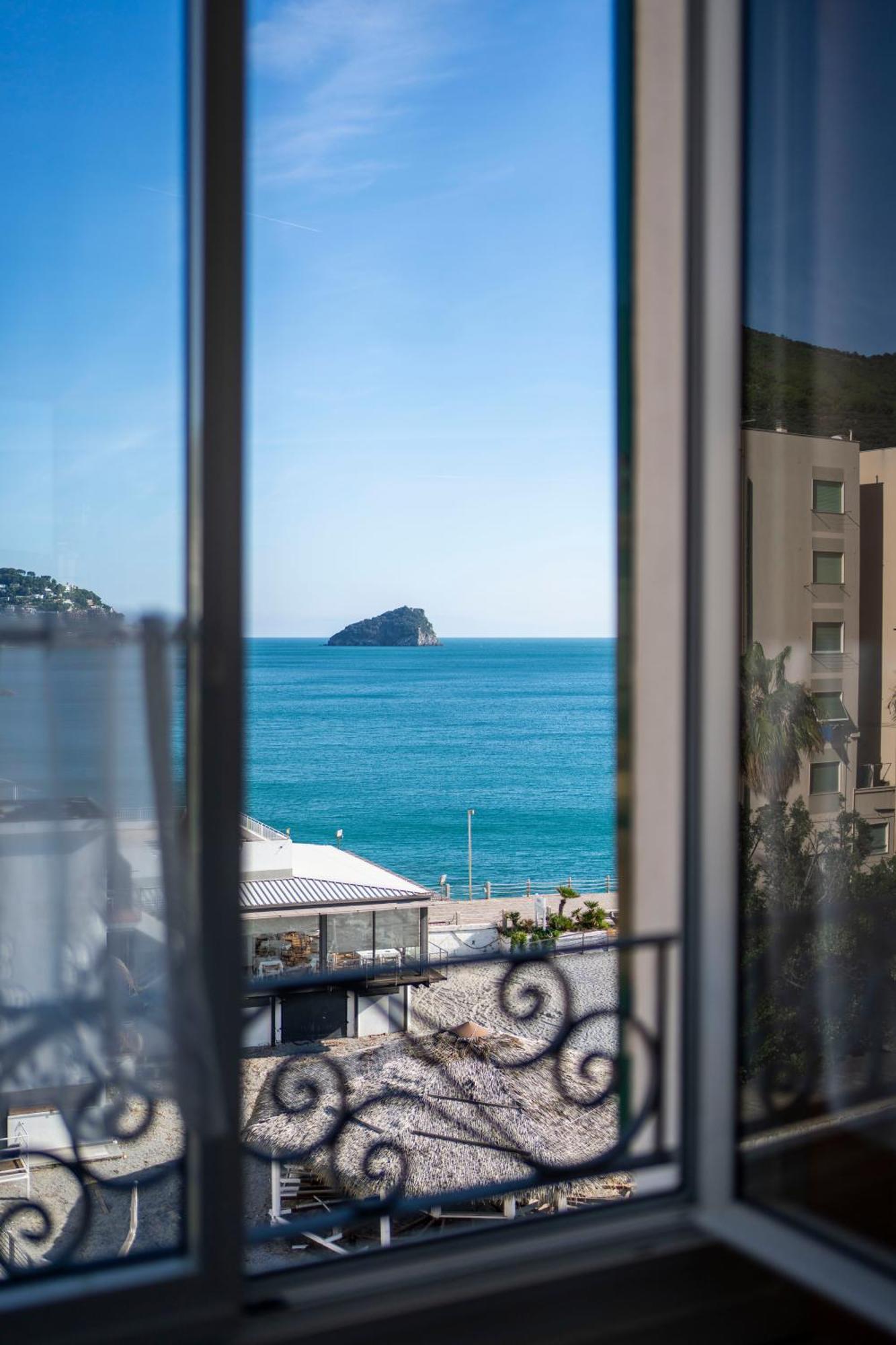 Miramare 3* Spotorno